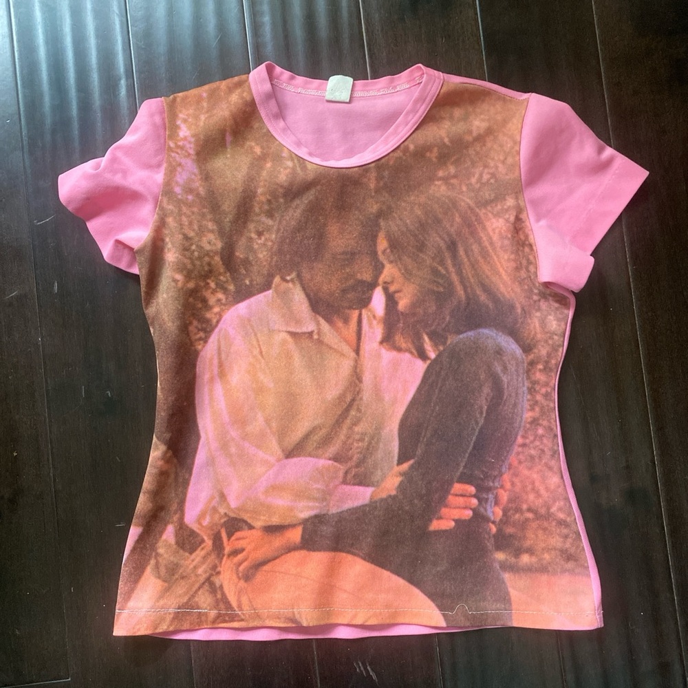 Unique Vintage Pink Graphic Short Sleeve Tee
